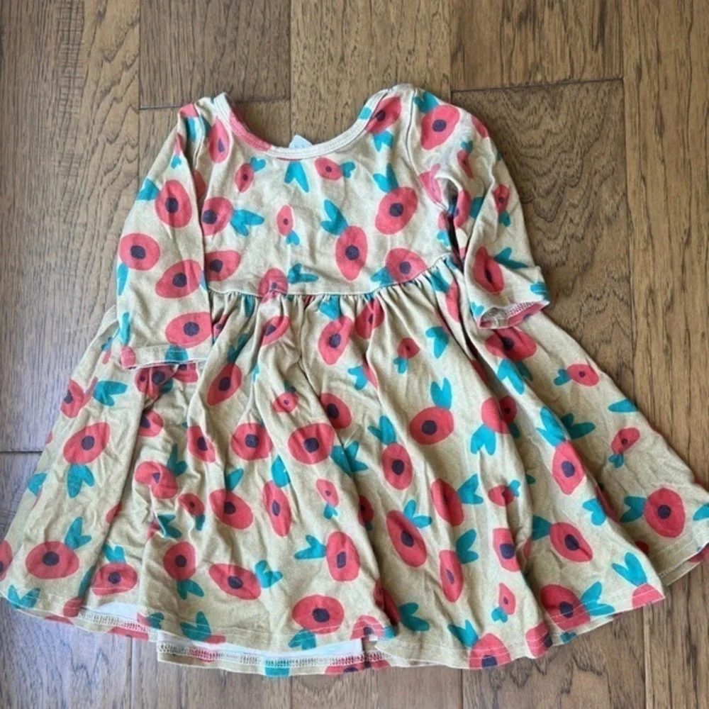Vivie & Ash Bamboo Three Quarter Sleeve Twirly Dress, Floral/ Poppy Size 3T, GUC